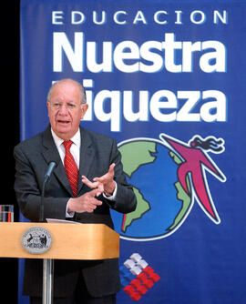 Encuentro del Presidente de la República con la Prensa en Mineduc