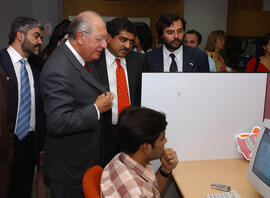 Presidente Ricardo Lagos Visita Instalaciones de INFOSYS