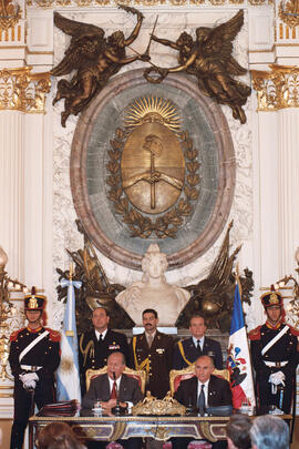 Conferencia de prensa conjunta Presidente Argentino