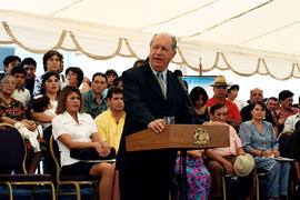 Entrega viviendas sociales conjunto habitacional Cardenal Silva Henríquez