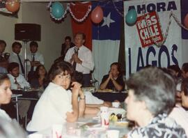 Encuentro con Mujeres en San Joaquín. Campaña Presidencial 1993