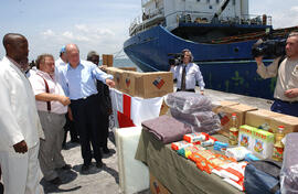 Presidente Ricardo Lagos Entrega Ayuda Humanitaria