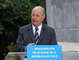 Inauguración Plaza República de Chile